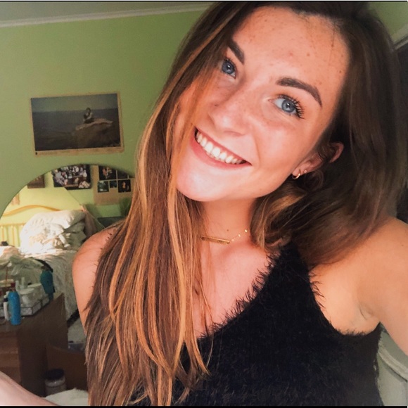 Meet your Posher, Jillian - Picture 1 of 1